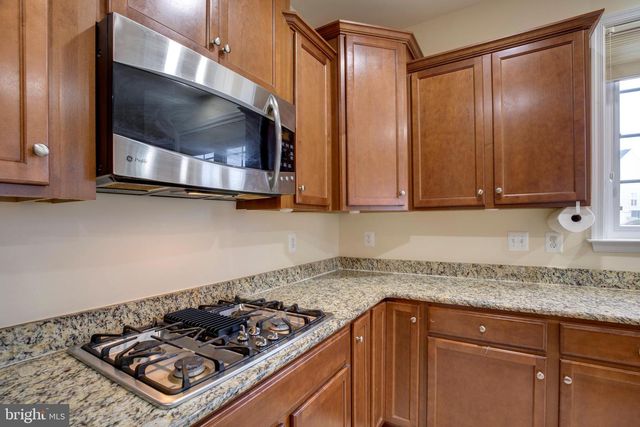 7536 SAN DIEGO CT, Gainesville, VA 20155