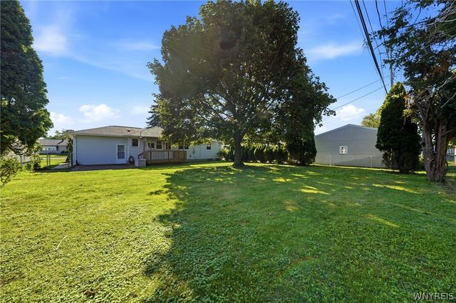 164 South Meadow Drive, North Tonawanda, NY 14120