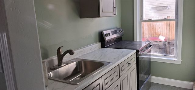 171 Belmont Ave 1, Brockton, MA 02301