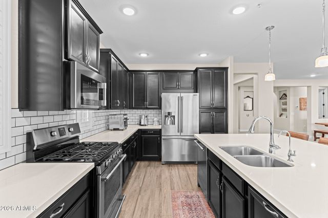 5100 E RANCHO PALOMA Drive 2001, Cave Creek, AZ 85331