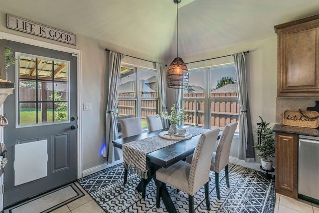 1104 Longhorn Drive, Aubrey, TX 76227