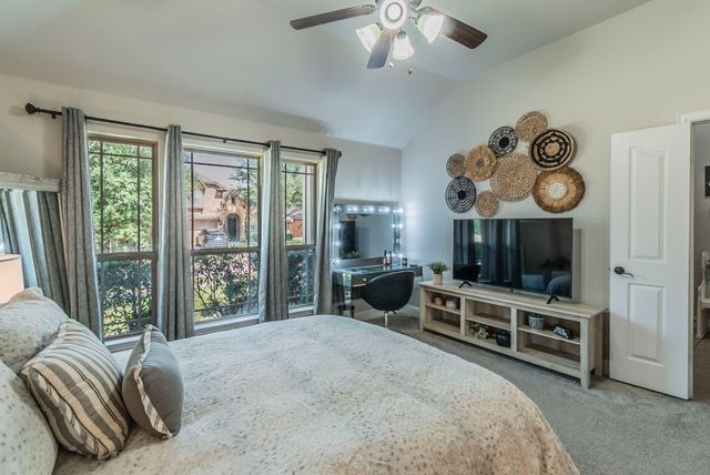 1104 Longhorn Drive, Aubrey, TX 76227