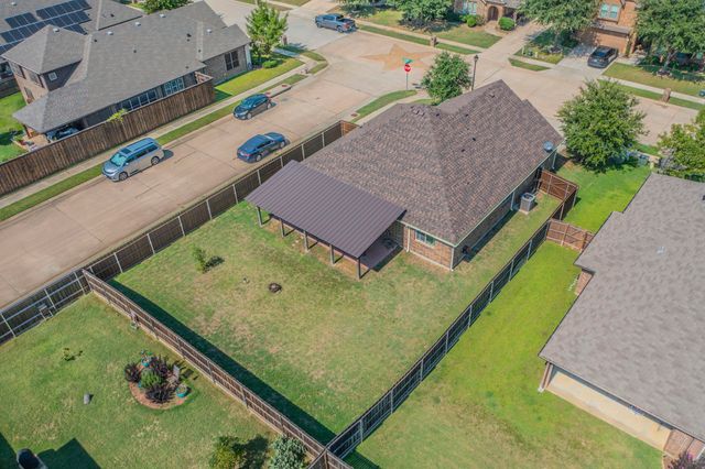 1104 Longhorn Drive, Aubrey, TX 76227