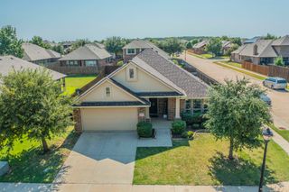 1104 Longhorn Drive, Aubrey, TX 76227