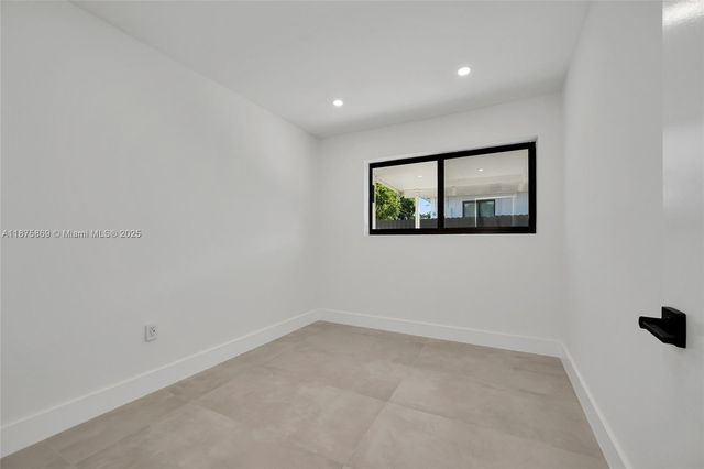 1451 SW 21st Ave, Miami, FL 33145