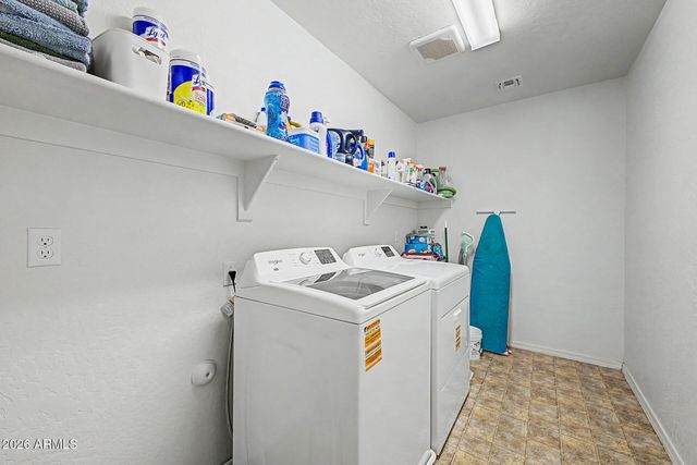 4159 W KIRKLAND Avenue, San Tan Valley, AZ 85144