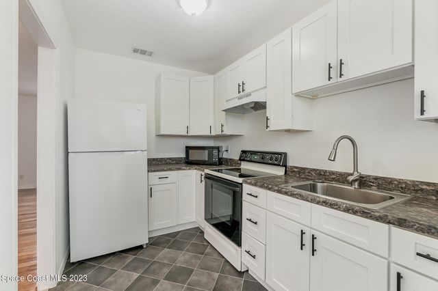 533 E Lincoln Avenue, Melbourne, FL 32901