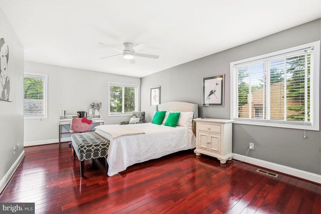 20600 HIGHLAND HALL DR, Montgomery Village, MD 20886