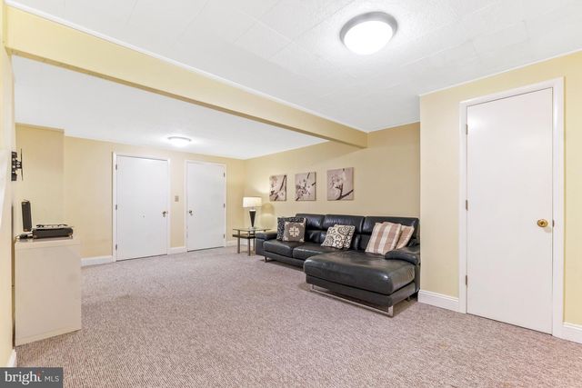 20600 HIGHLAND HALL DR, Montgomery Village, MD 20886