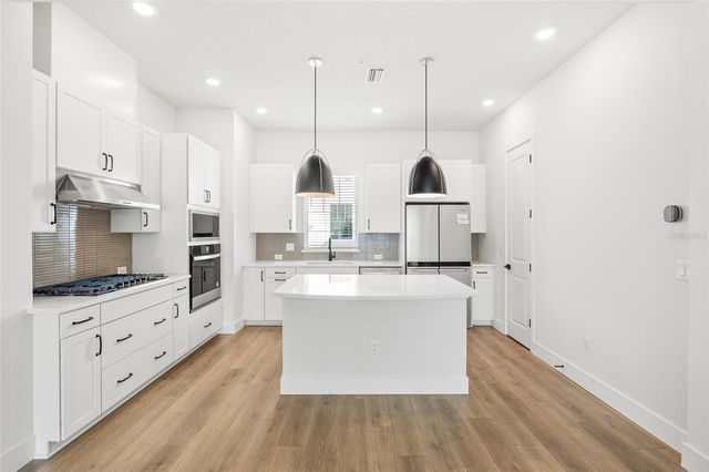 6605 N NEBRASKA AVENUE 10, Tampa, FL 33604