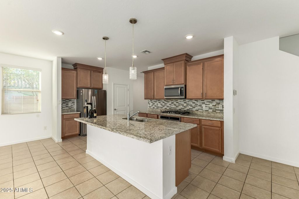 14161 W VOLTAIRE Street, Surprise, AZ 85379 — photo 5