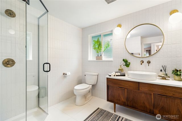 1210 Kenoyer Drive, Bellingham, WA 98229