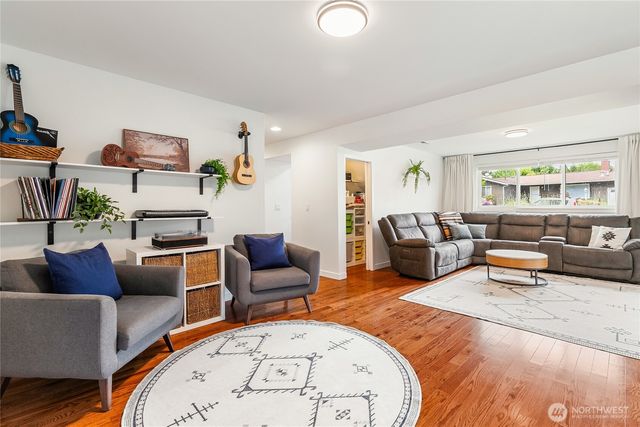 1210 Kenoyer Drive, Bellingham, WA 98229