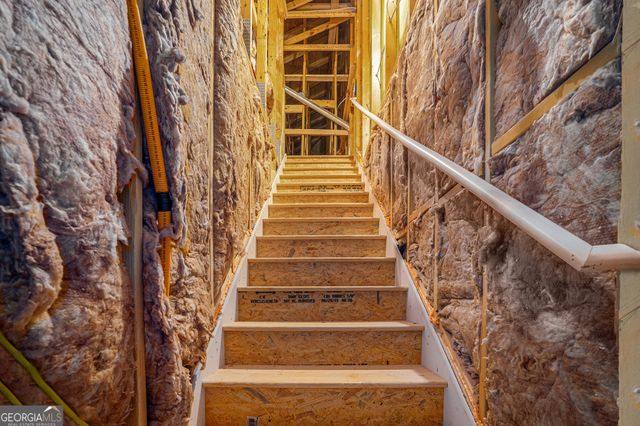 2473 Rathburn Circle, Loganville, GA 30052