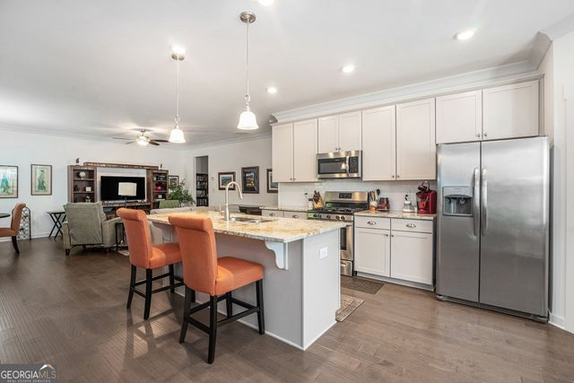 2473 Rathburn Circle, Loganville, GA 30052