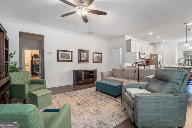 2473 Rathburn Circle, Loganville, GA 30052