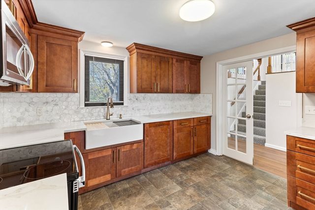 141 Spruce Street, Bridgewater, MA 02324