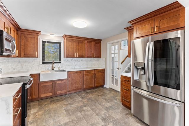 141 Spruce Street, Bridgewater, MA 02324