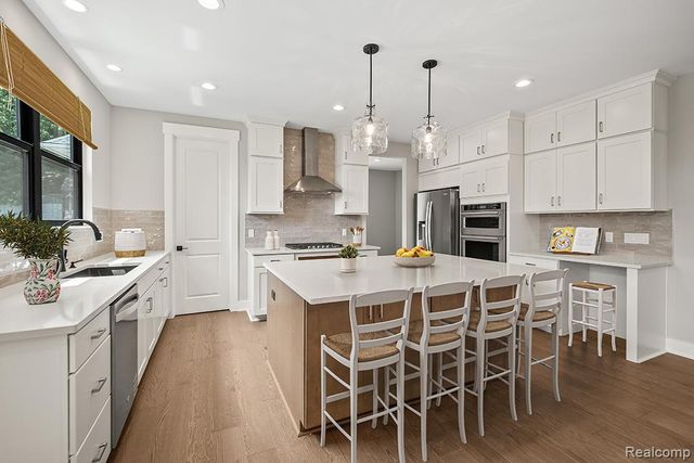 716 Catalpa Drive, Royal Oak, MI 48067