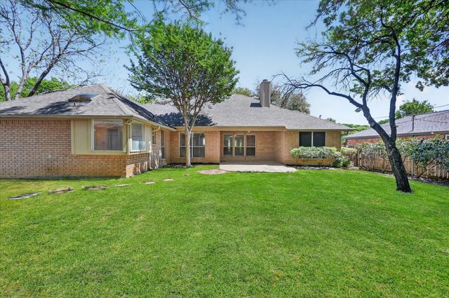 7637 Jill Court, North Richland Hills, TX 76182