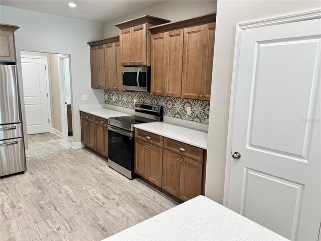 37549 TERI COURT, Dade City, FL 33525