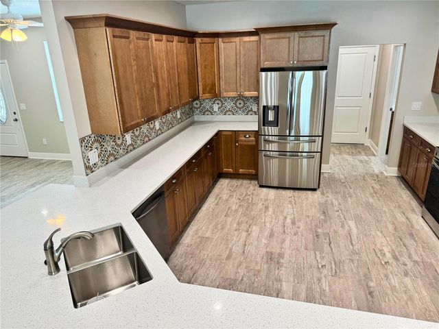 37549 TERI COURT, Dade City, FL 33525