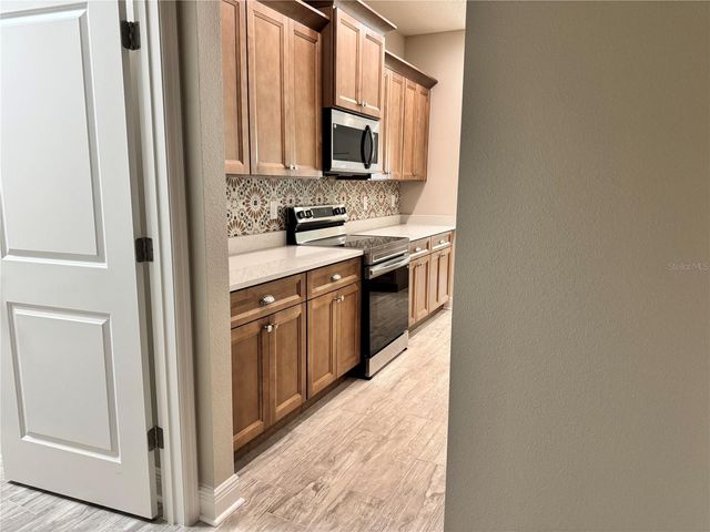 37549 TERI COURT, Dade City, FL 33525