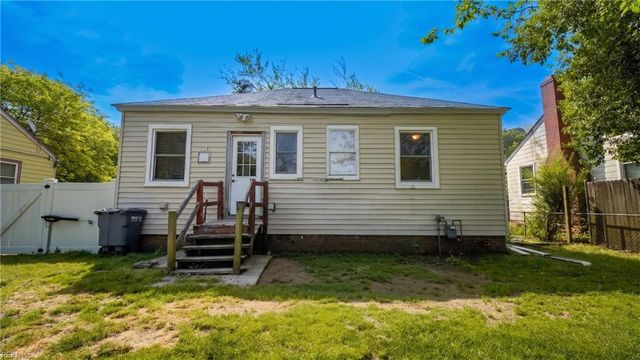 37 Cavalier RD, Hampton, VA 23669