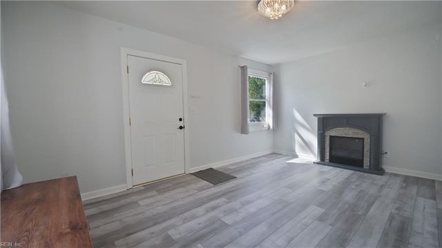 37 Cavalier RD, Hampton, VA 23669