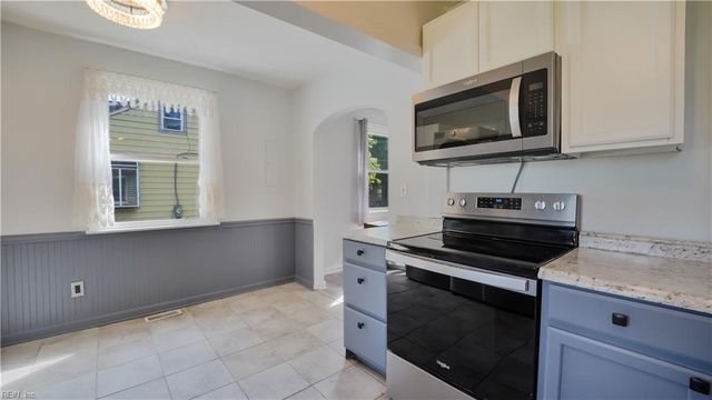 37 Cavalier RD, Hampton, VA 23669