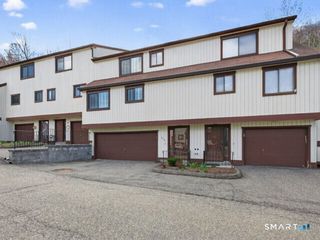 175 Beacon Hill Common 175, Beacon Falls, CT 06403