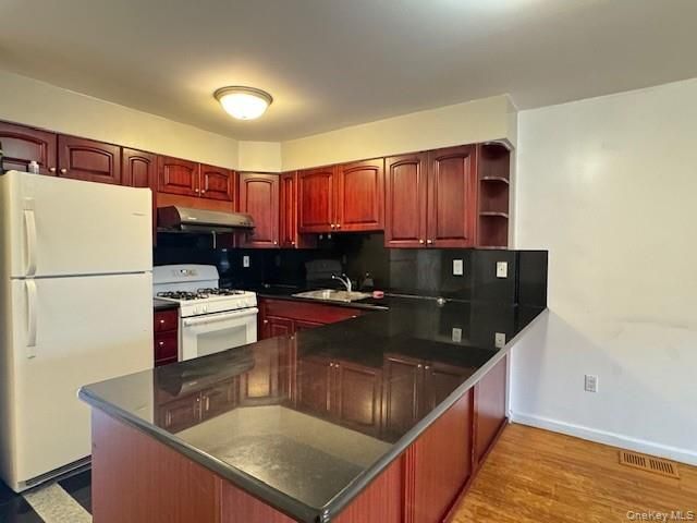 114-67 Taipei Court, College Point, NY 11356