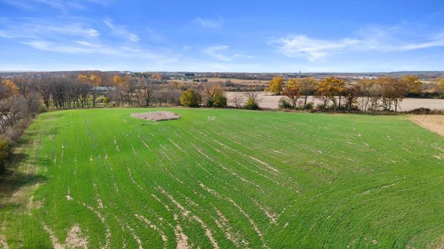 Lt1 MAPLE AVENUE, Mukwonago, WI 53149