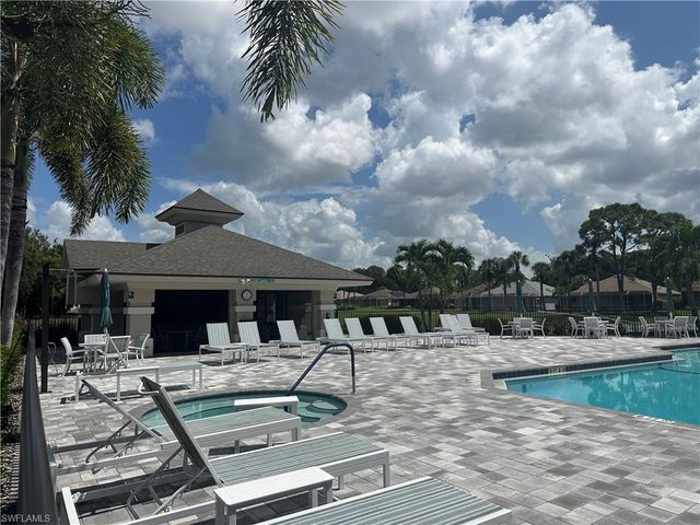 21194 Old Oak PL, Estero, FL 33928