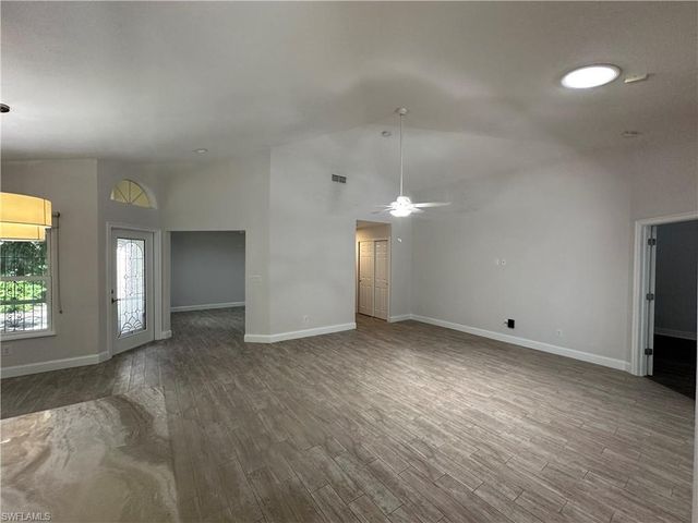 21194 Old Oak PL, Estero, FL 33928