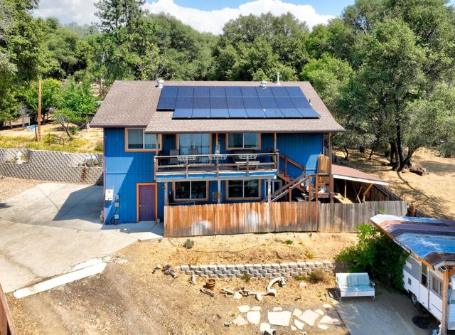 51571 Coyote Ridge Road, Oakhurst, CA 93644