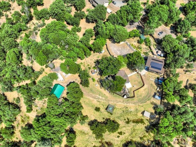 51571 Coyote Ridge Road, Oakhurst, CA 93644