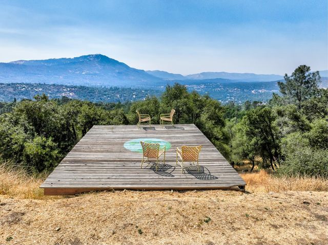 51571 Coyote Ridge Road, Oakhurst, CA 93644