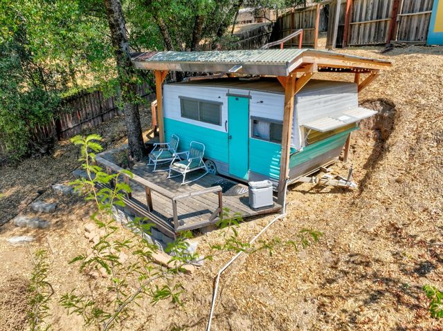 51571 Coyote Ridge Road, Oakhurst, CA 93644