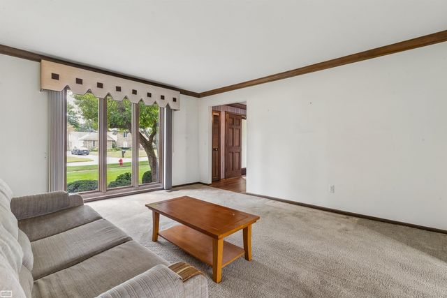 11715 Raintree Ct Court, Shelby Twp, MI 48315