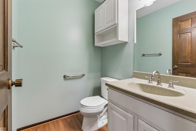 11715 Raintree Ct Court, Shelby Twp, MI 48315