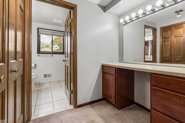 11715 Raintree Ct Court, Shelby Twp, MI 48315