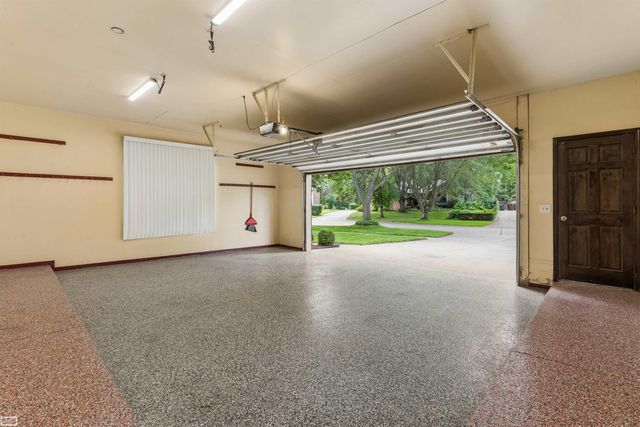 11715 Raintree Ct Court, Shelby Twp, MI 48315