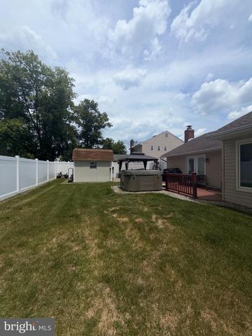 21 CHANDLER LN, Voorhees, NJ 08043