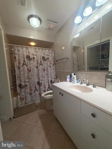 21 CHANDLER LN, Voorhees, NJ 08043