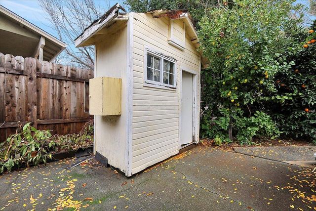 1732 Tracy Ln, Auburn, CA 95603