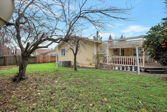 1732 Tracy Ln, Auburn, CA 95603