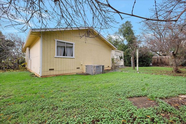 1732 Tracy Ln, Auburn, CA 95603