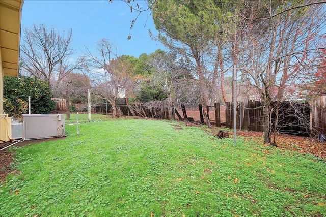 1732 Tracy Ln, Auburn, CA 95603