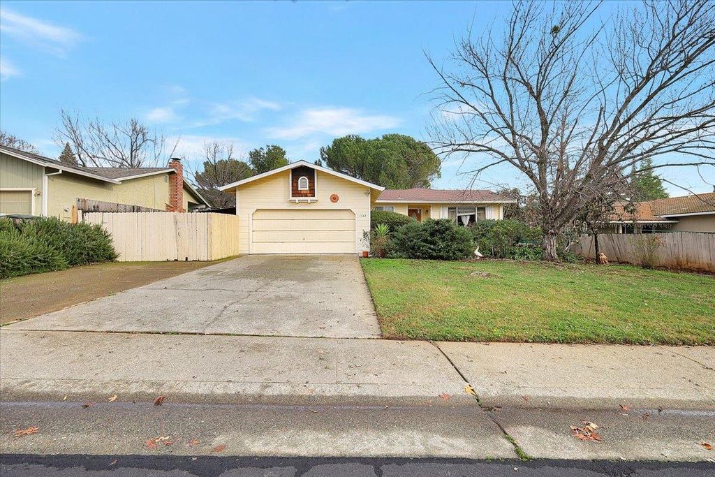 1732 Tracy Ln, Auburn, CA 95603